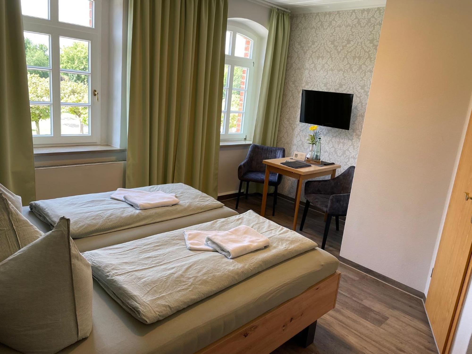 Appartments Zur Schlosswache デーリッチュ エクステリア 写真
