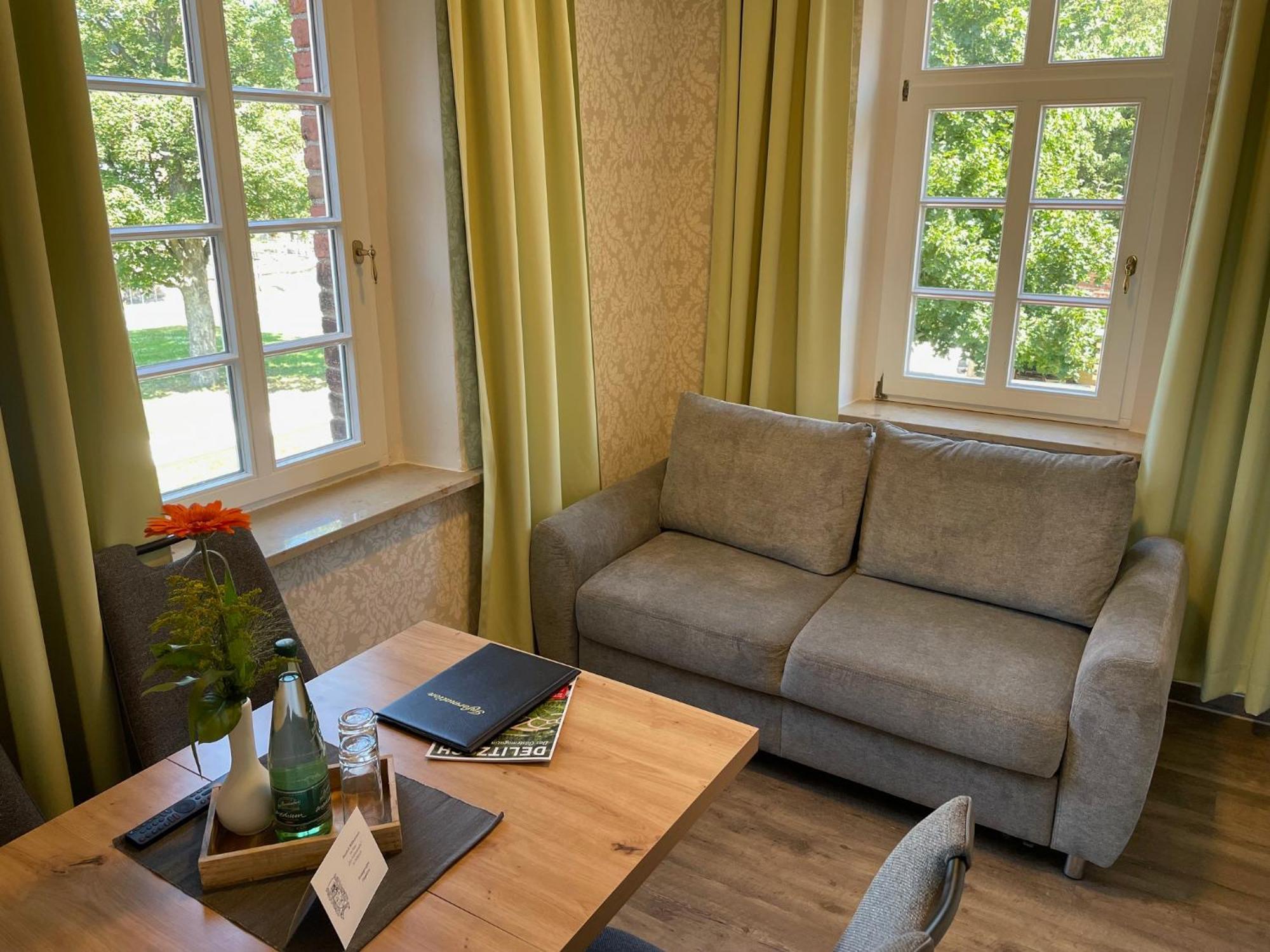 Appartments Zur Schlosswache デーリッチュ エクステリア 写真